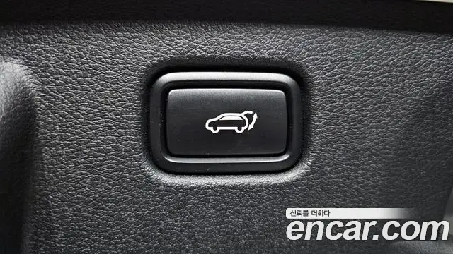 Kia Sportage 2023 — Photo 3/20