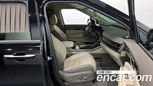 Kia Carnival 2024 — Фото 11/20