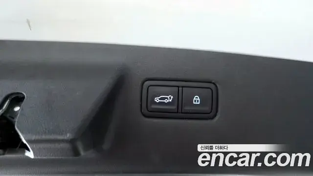 Hyundai Santa Fe 2024 — Photo 2/20
