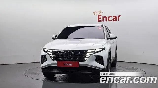 Hyundai Tucson Hybrid 2022 — Photo 18/20