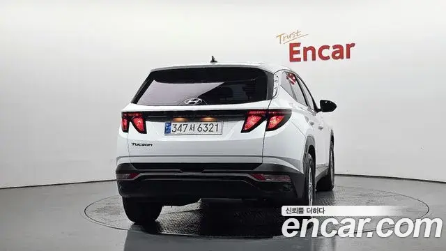 Hyundai Tucson Hybrid 2022 — Photo 8/20