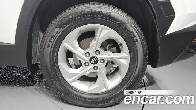 Hyundai Tucson Hybrid 2022 — Photo 15/20