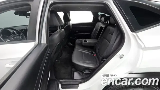 Hyundai Tucson Hybrid 2022 — Photo 4/20