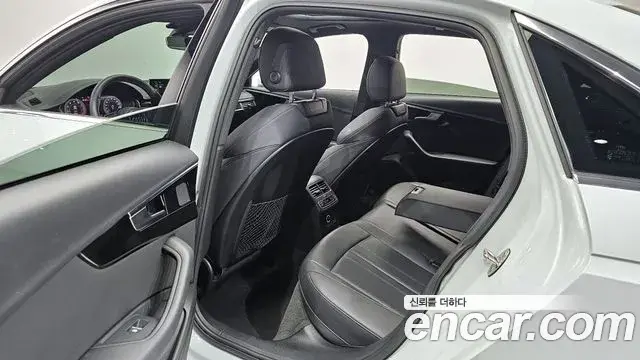 Audi A4 2020 — Photo 3/20
