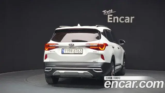 Kia Seltos 2021 — Şəkil 14/20