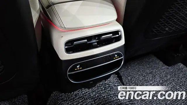 Genesis GV70 2023 — Şəkil 10/20