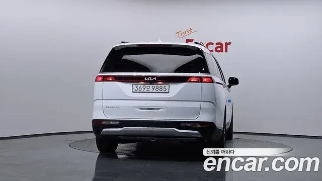 Kia Carnival 2023 — Фото 4/20