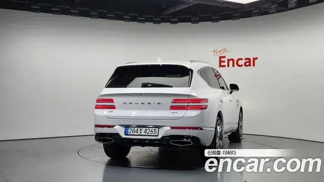 Genesis GV80 2022 — ფოტო 17/20