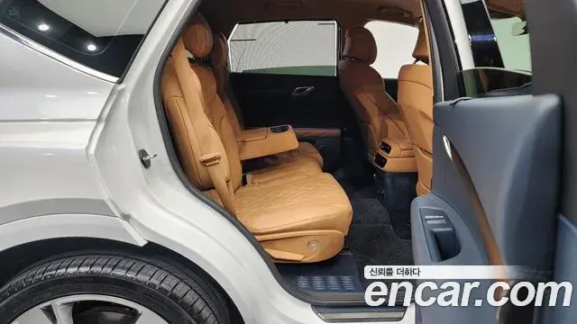 Genesis GV80 2022 — ფოტო 13/20