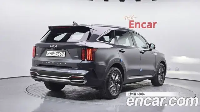 Kia Sorento 2022 — Фото 2/20
