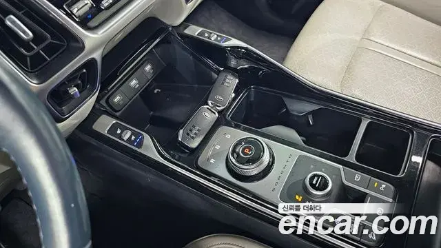 Kia Sorento 2022 — Фото 9/20