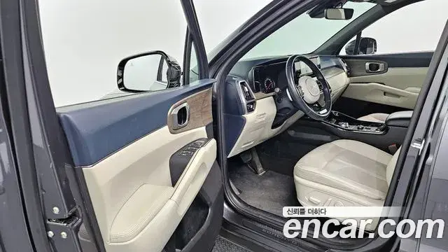 Kia Sorento 2022 — Фото 10/20