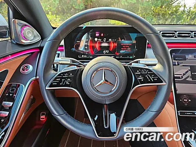 Mercedes-Benz S-Class 2024 — Фото 10/20