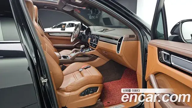 Porsche Cayenne 2023 — Şəkil 12/20
