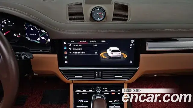Porsche Cayenne 2023 — Şəkil 16/20