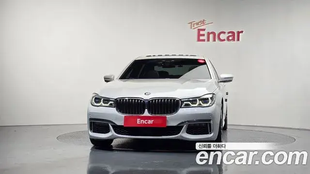 BMW 7 Series 2019 — ფოტო 9/20