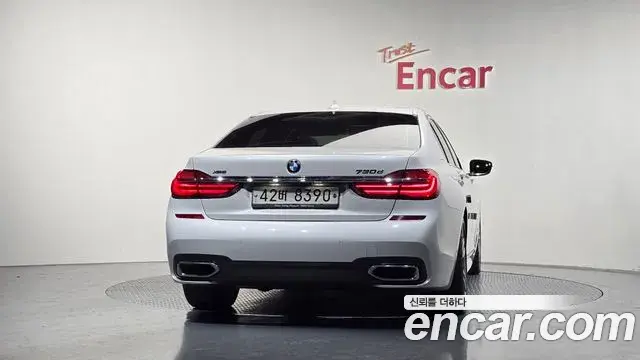 BMW 7 Series 2019 — ფოტო 19/20