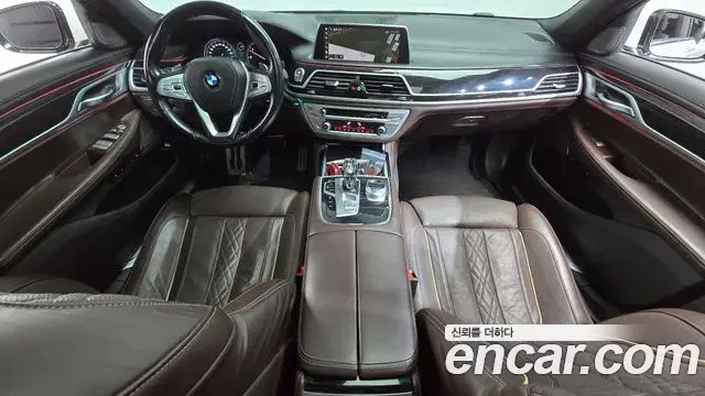 BMW 7 Series 2019 — ფოტო 14/20