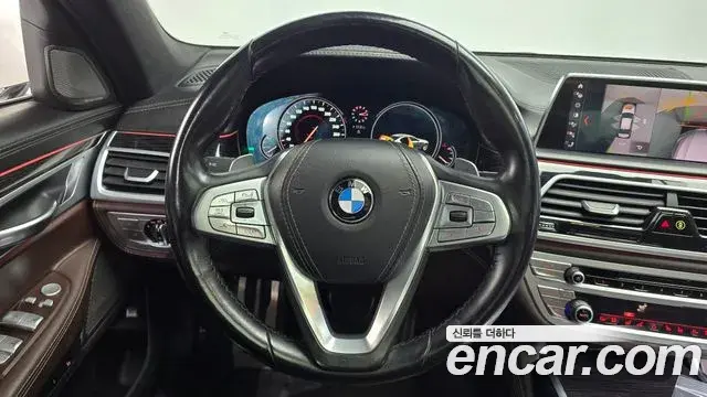 BMW 7 Series 2019 — ფოტო 16/20