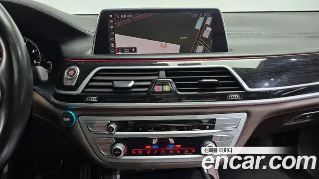 BMW 7 Series 2019 — ფოტო 10/20