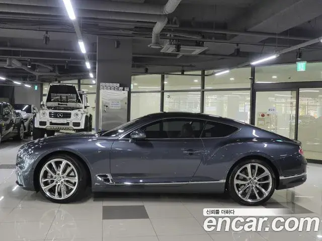 Bentley Continental GT 2020 — ფოტო 6/15