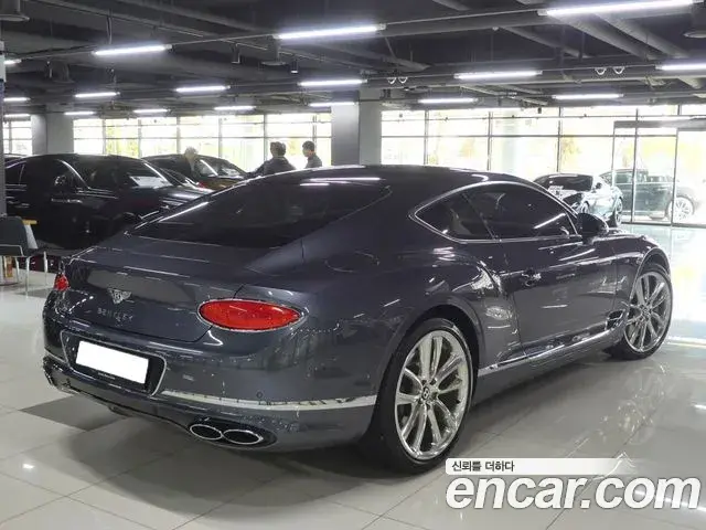 Bentley Continental GT 2020 — ფოტო 2/15