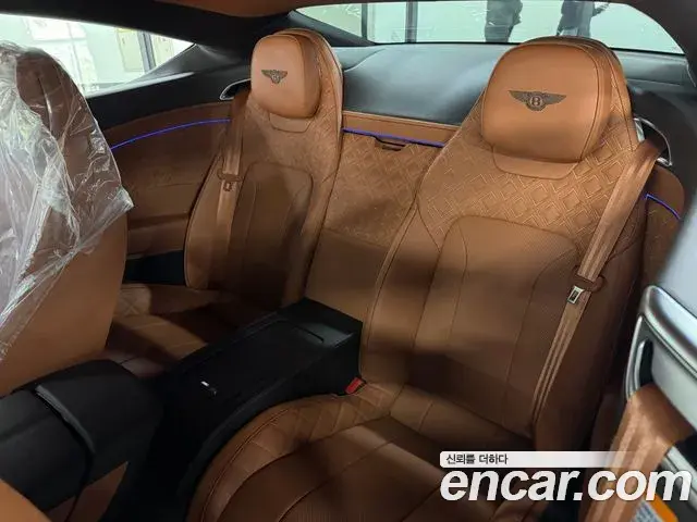 Bentley Continental GT 2020 — ფოტო 11/15