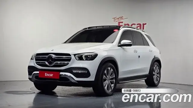 Mercedes-Benz GLE-Class 2022 — Photo 1/20