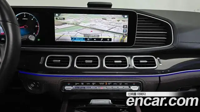 Mercedes-Benz GLE-Class 2022 — Photo 17/20