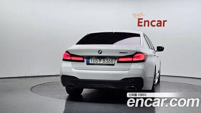 BMW 5 Series 2021 — Photo 16/20
