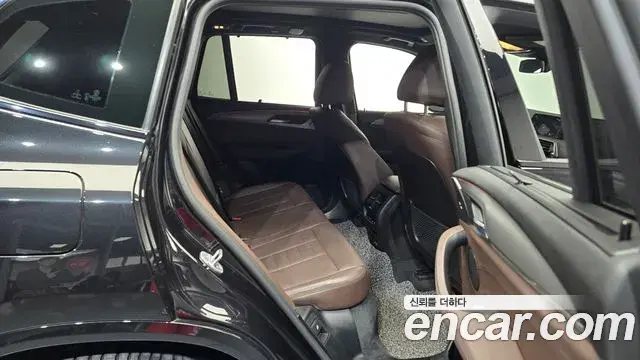 BMW X3 2021 — Photo 12/20
