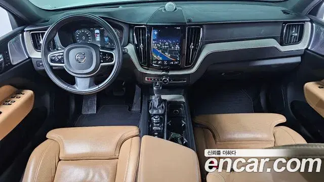 Volvo XC60 2018 — Şəkil 5/20