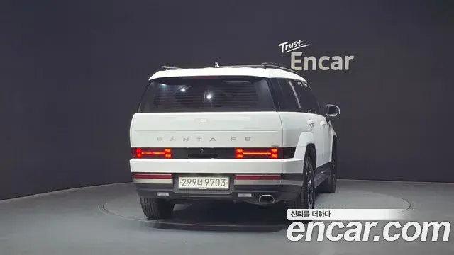 Hyundai Santa Fe 2023 — Фото 4/20