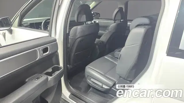 Hyundai Santa Fe 2023 — Фото 11/20