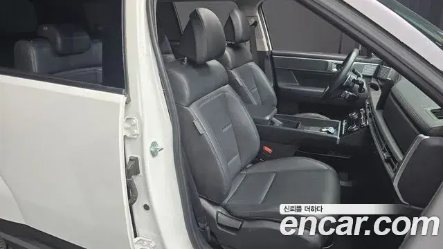 Hyundai Santa Fe 2023 — Фото 12/20