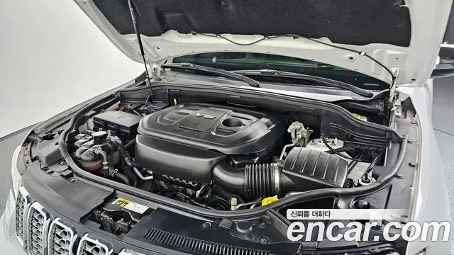 Jeep Grand Cherokee 2019 — Şəkil 9/20