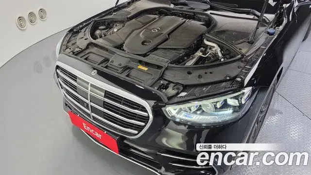 Mercedes-Benz S-Class 2022 — ფოტო 19/20