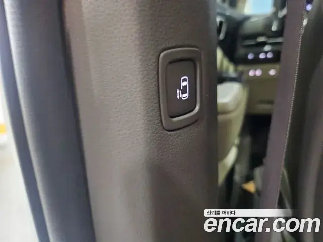 Kia Carnival 2021 — Фото 14/16