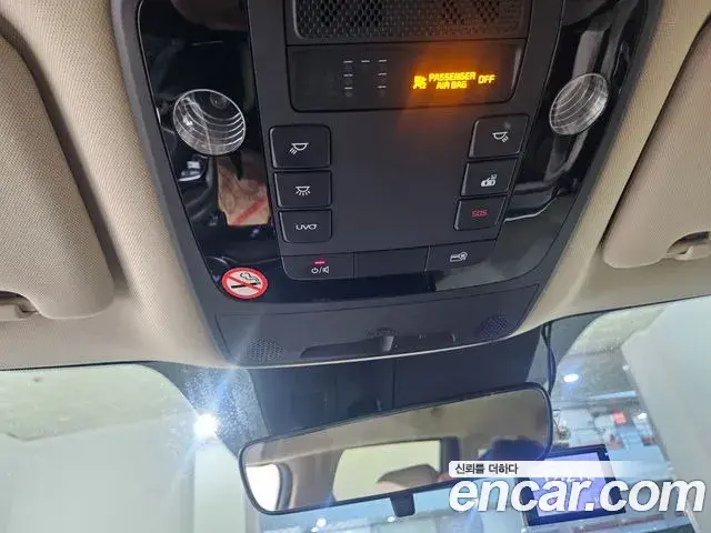 Kia Carnival 2021 — Фото 15/16
