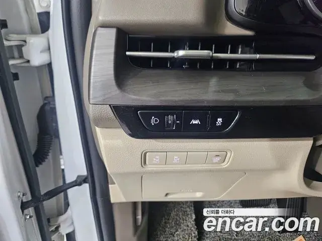 Kia Carnival 2021 — Фото 16/16