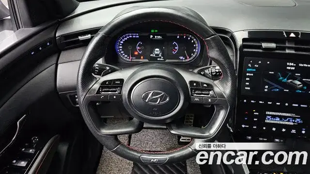Hyundai Tucson Hybrid 2022 — ფოტო 16/20