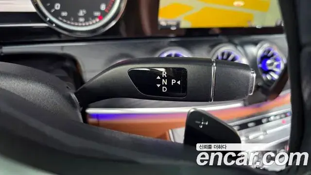 Mercedes-Benz E-Class 2019 — Şəkil 20/20