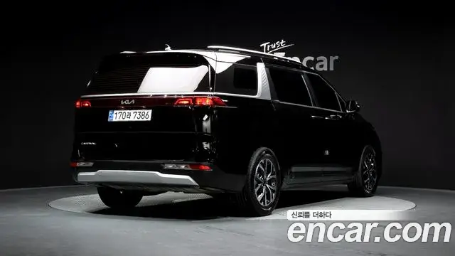 Kia Carnival 2021 — Фото 2/20