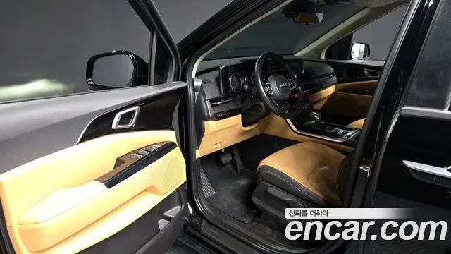 Kia Carnival 2021 — Фото 10/20