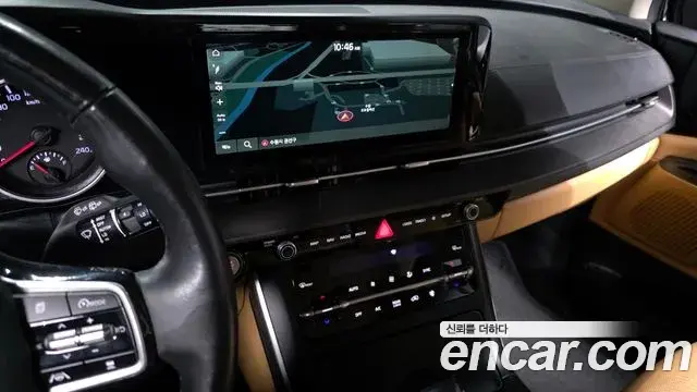 Kia Carnival 2021 — Фото 14/20