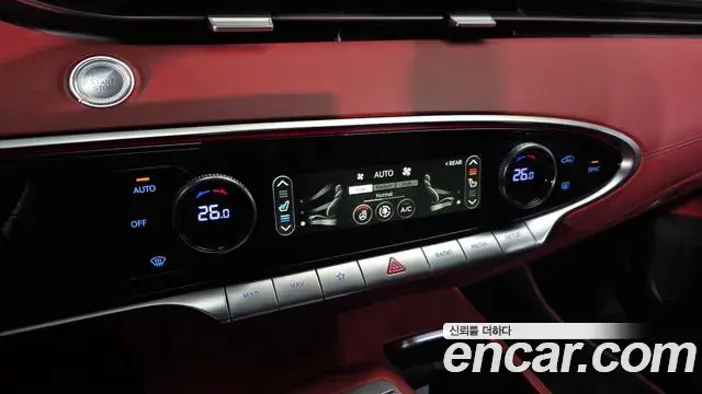 Genesis GV70 2021 — Şəkil 13/20