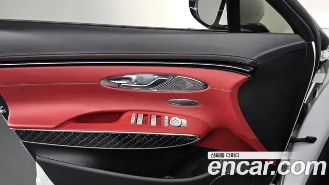 Genesis GV70 2021 — Şəkil 18/20