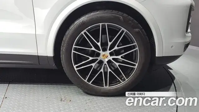 Porsche Cayenne 2024 — Şəkil 7/20