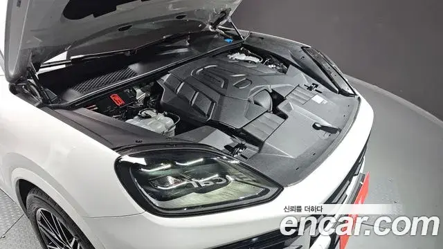 Porsche Cayenne 2024 — Şəkil 10/20