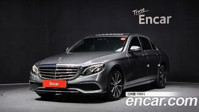 Mercedes-Benz E-Class 2020 — Şəkil 14/20